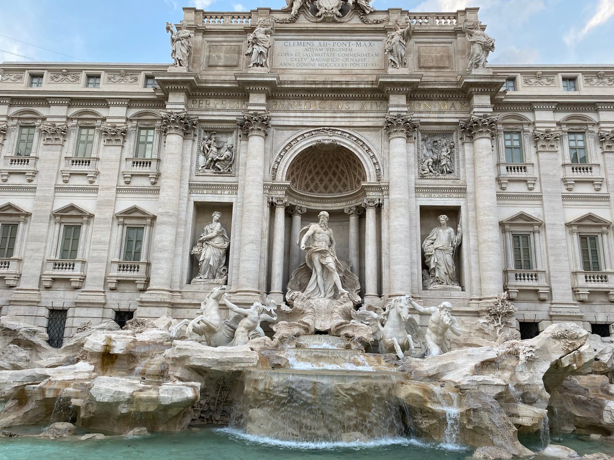 The Trevi Fountain is the symbol of Rome. But few know that it is also the fountain from which the water of the only Roman aqueduct still functioning flows.
#TopTenMonuments #romeandyou, #romanity, #lazioisme, #visitrome, #rome, #ig_rome, #cometorome, #thehub_roma #visitLazio
