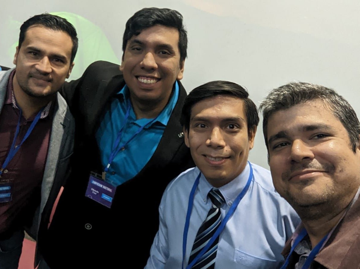 Doctorado en Ciencias Computacionales Aplicadas y el Doctorado en Ingenieria en Electricidad realizaron 
el avance en el Simposium Doctoral en FIEC
#adnespol
#postgrado