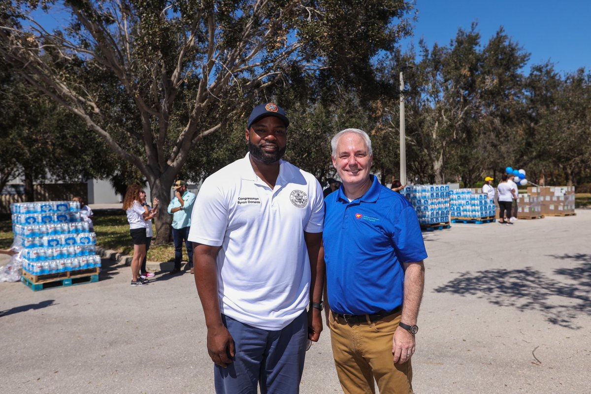 Matt_A_Love's tweet photo. @Nicklaus4Kids is honored to support our @NCHFlorida colleagues on the west coast with much needed water, uniforms and shoes after some lost everything in the wake of #hurricaineIan thanks to all who were there to support! @RepDonaldsPress @LaurenMeloFL @GEMmissions https://t.co/5Ek2HyWQIM