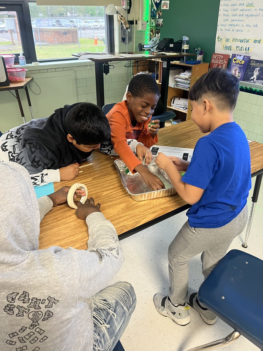 Ms_Bkemp's tweet photo. Our weekend weather was perfect for this week’s STEM challenge. Student’s created hurricane-safe housing that could withstand high winds and flooding. Resources were limited, but they got creative and testing was a lot of fun! https://t.co/Hjs8iGin85