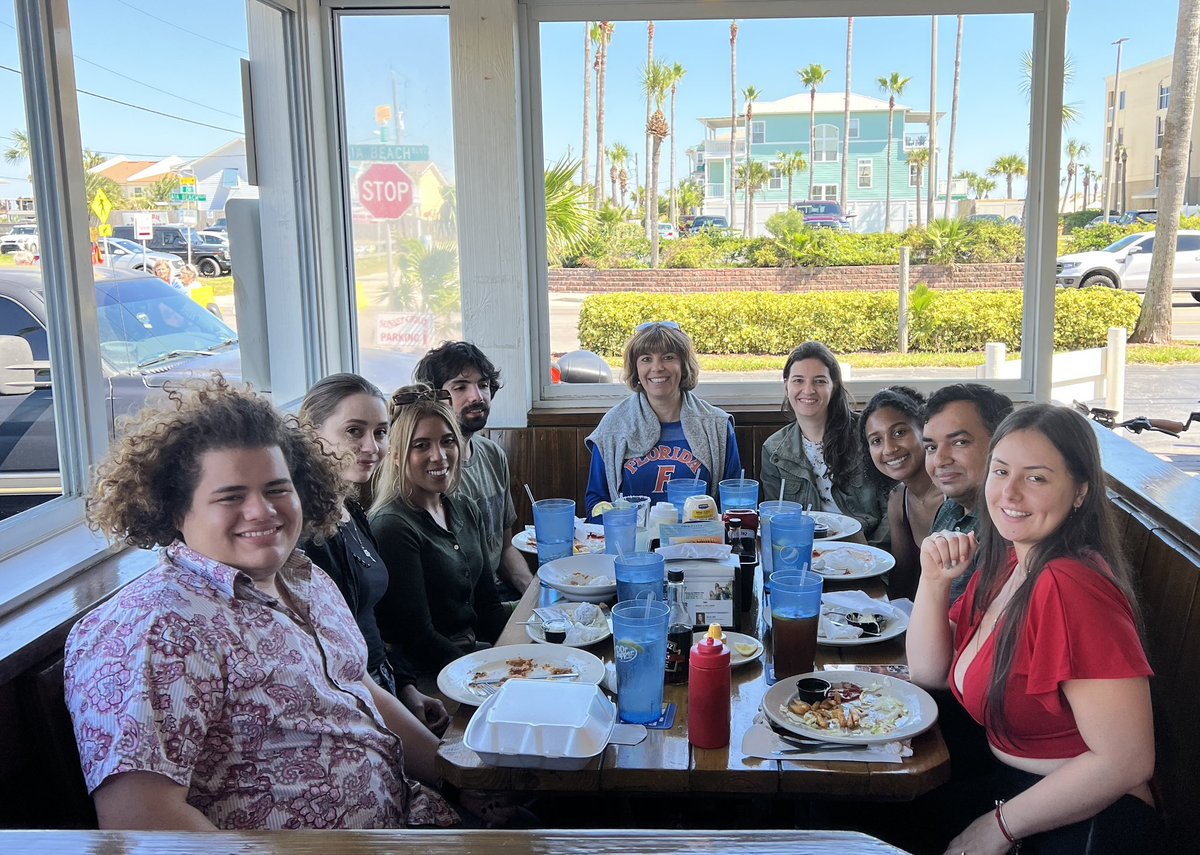 Raluca Mateescu tweet media