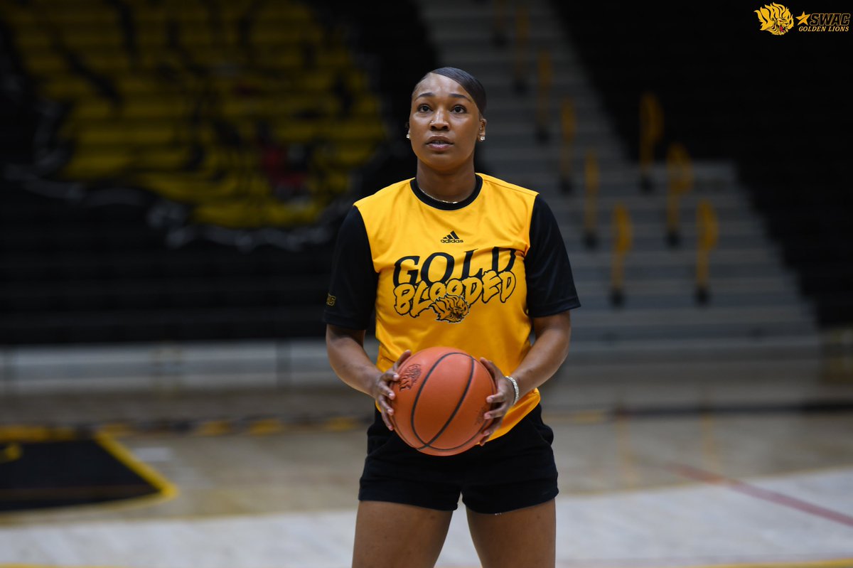 UAPBLionsWBB's tweet photo. Gold Blooded🩸

#OurWay #GoldBlooded #UAPB #870 https://t.co/ne4Ypa5GXK