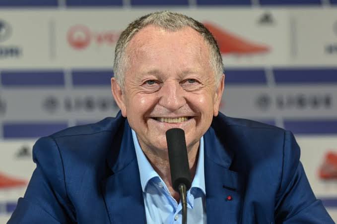 Lyonnnnnais's tweet photo. @SeriousCharly Merci aux supporteurs qui ont b1 encouragé lequipe. Peter va trouver les solutions avec Alex et Coco qui nous aiderons à atteindre nos objectifs. #ADNOL https://t.co/eXNG6SWoyZ