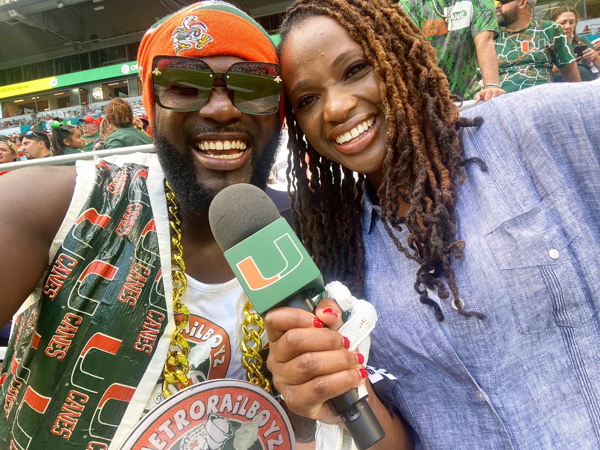 WMGarbageman's tweet photo. PSA: You didn't become a season ticket holder just to sell your tickets. Take your ass Da Rock and let's #PackDaRock

24 hrs 'til @CanesFootball #BeatUNC

Rule # 1: Bring The Energy
Rule # 2: Don't ask Me to Sit Down 🙄
Rule 3: No Politics talk- we speak Family - Fun - Football https://t.co/9P7lZN4QB5