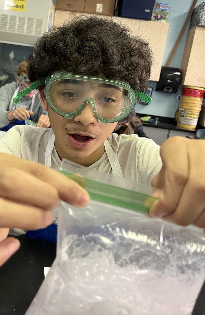 amyatkinswcs's tweet photo. A week full of labs in 8th grade science class this week! Lots of learning about chemical and physical properties! #WeAreWatauga #science https://t.co/5vo10GynFD