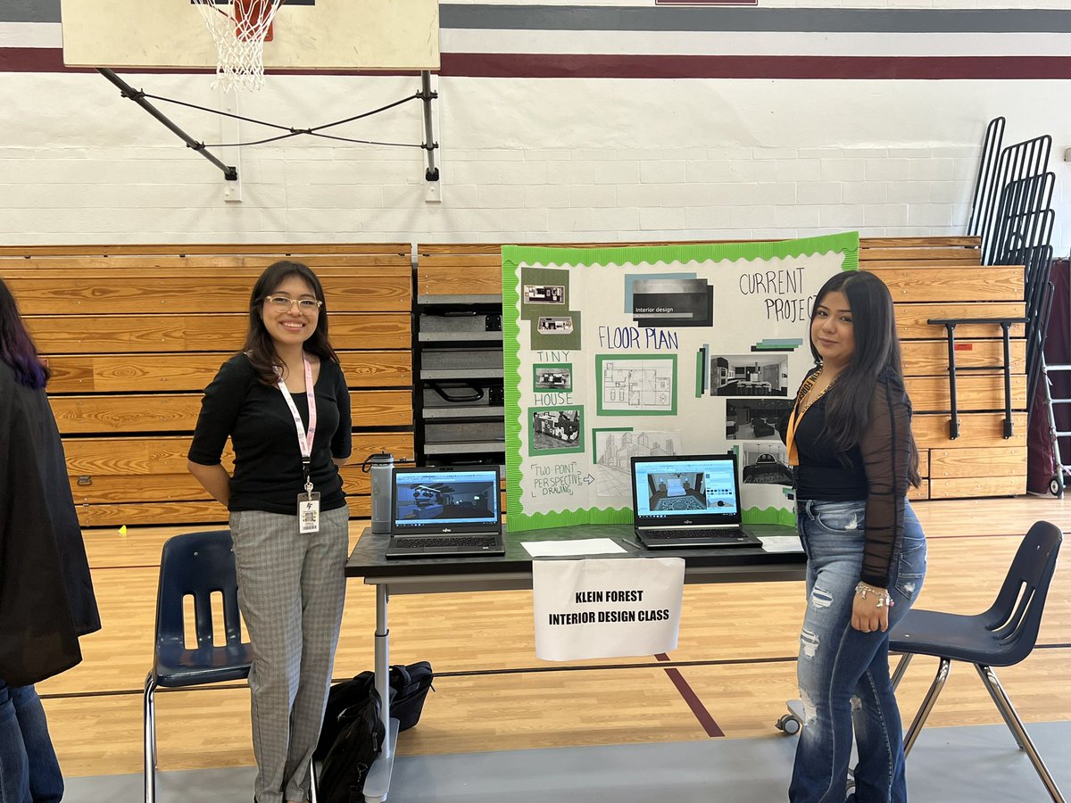 hollywood2034's tweet photo. At Wunderlich, our students enter with a promise and leave with a purpose! Our first College and Career Day was a success! https://t.co/lHRmAXPG4E