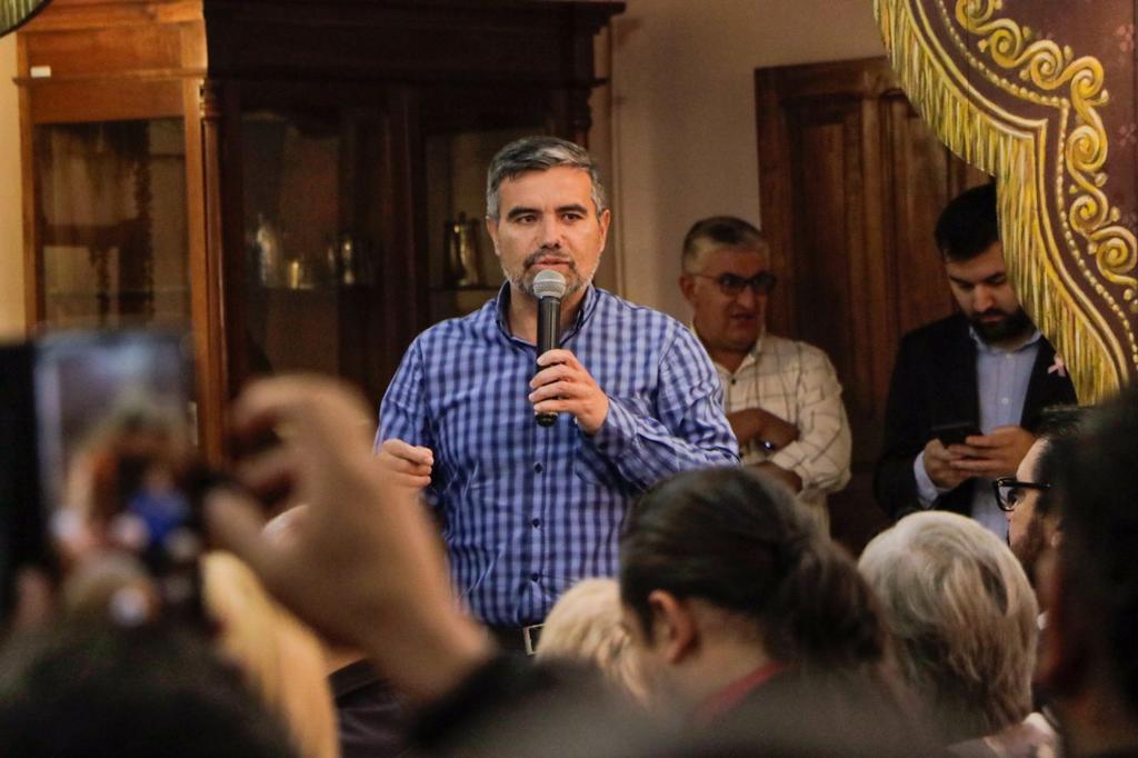 EdgarAcostaDip's tweet photo. La confianza de todos los sectores nos fortalece. 
Nos indica que estamos en el camino correcto. 
Gracias al @partidodla por el apoyo a la capacidad y honestidad, después de una administración corrupta en la Gobernación de Central. 
@EfrainAlegre , @solenu ,@concertacionpy https://t.co/zGIGX2AQIs