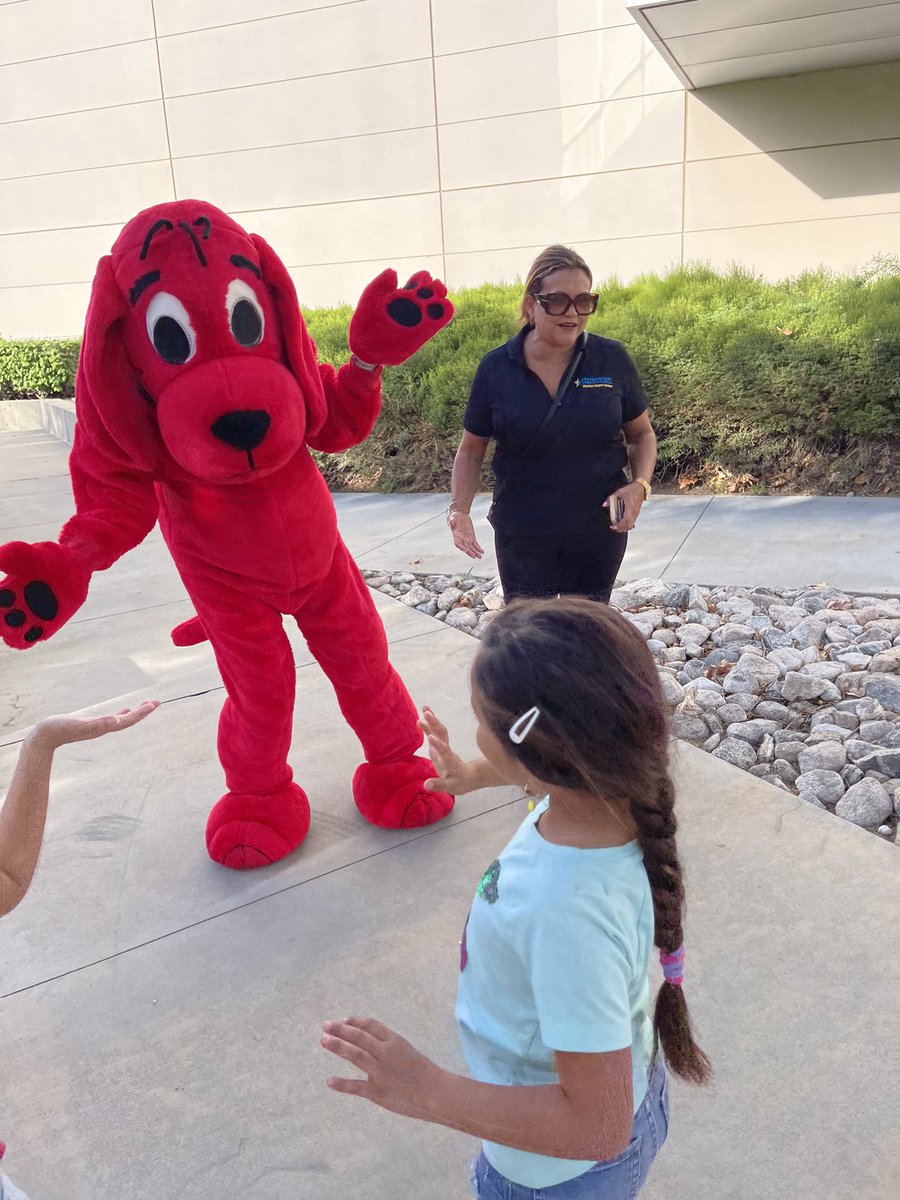 Yermo_Eagles's tweet photo. Our 1st and 2nd grade students had a blast on their field trip today to CSUSB for a Reading Rally! Lots of hands on activities and shows that kept them engaged with literacy. Thank you @SBCSS_FamEngage @SBCountySchools !! #avideagles #TheSilverValleyWay #literacy https://t.co/VF6iBqkZzD