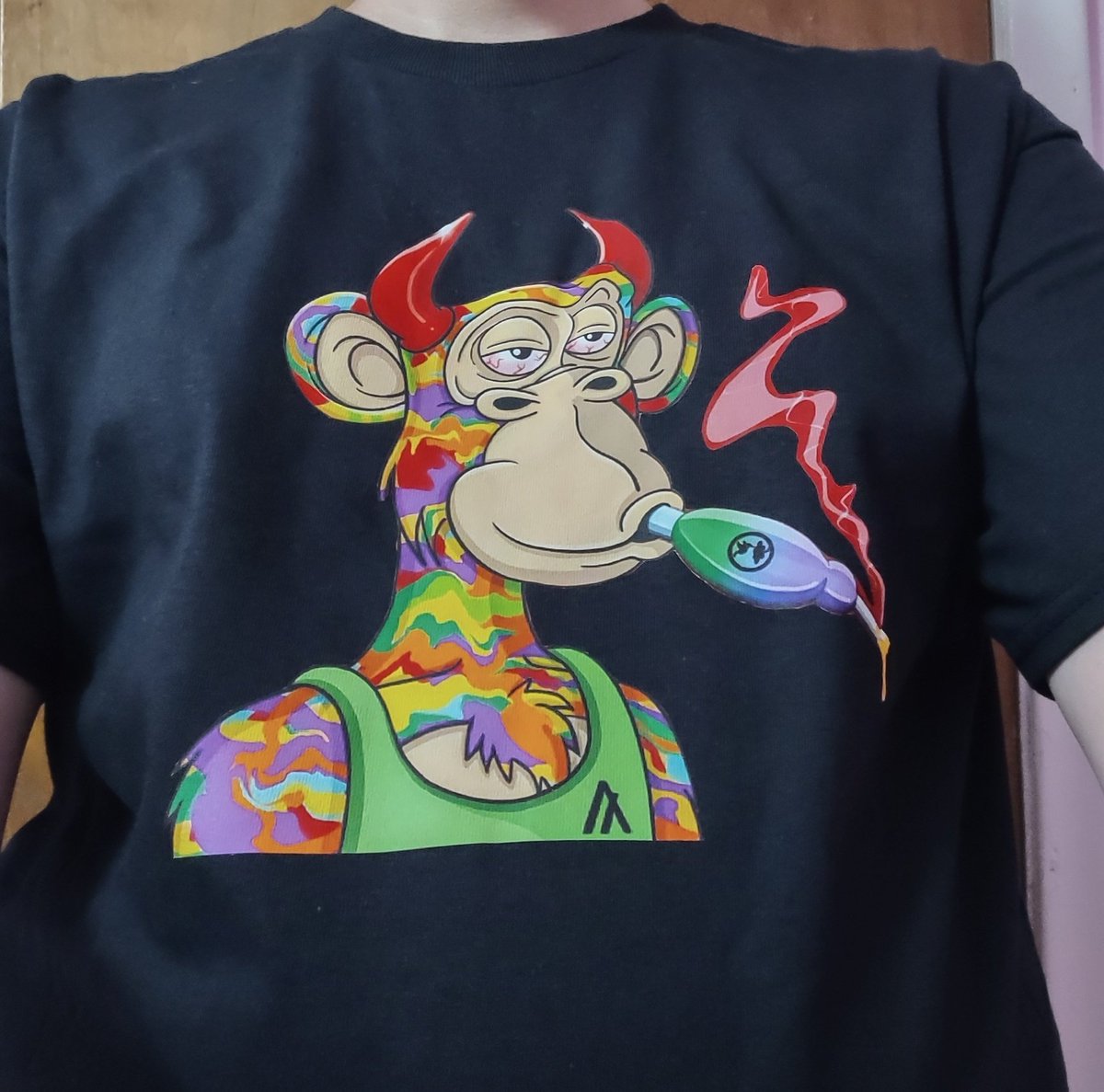 Moriarty8300's tweet photo. @Bhikkhu_Bear @HigherApeCircle @dfart2287 @algoblintoen This one is my favorite, even got him printed on a shirt. https://t.co/yAjKluQKmi