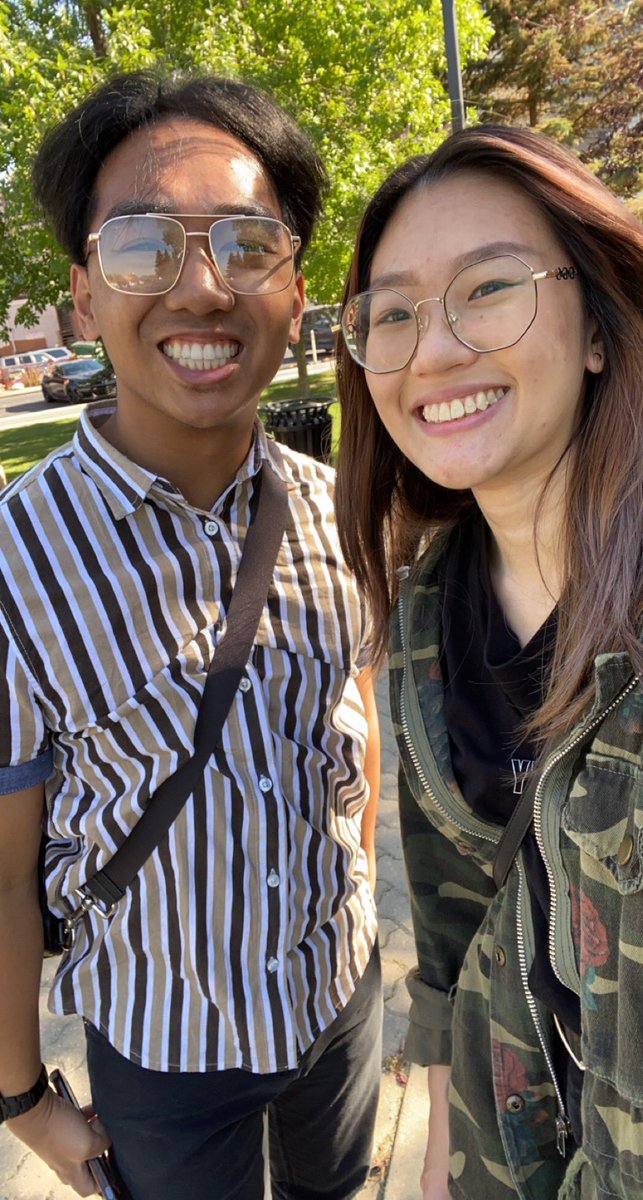 ItsJinzoh's tweet photo. Went on a road trip and caught a squid!

Thank you for showing me around @squidsquiddly 🦑🐙

#TwitchCon2022 https://t.co/foFXKguCkh