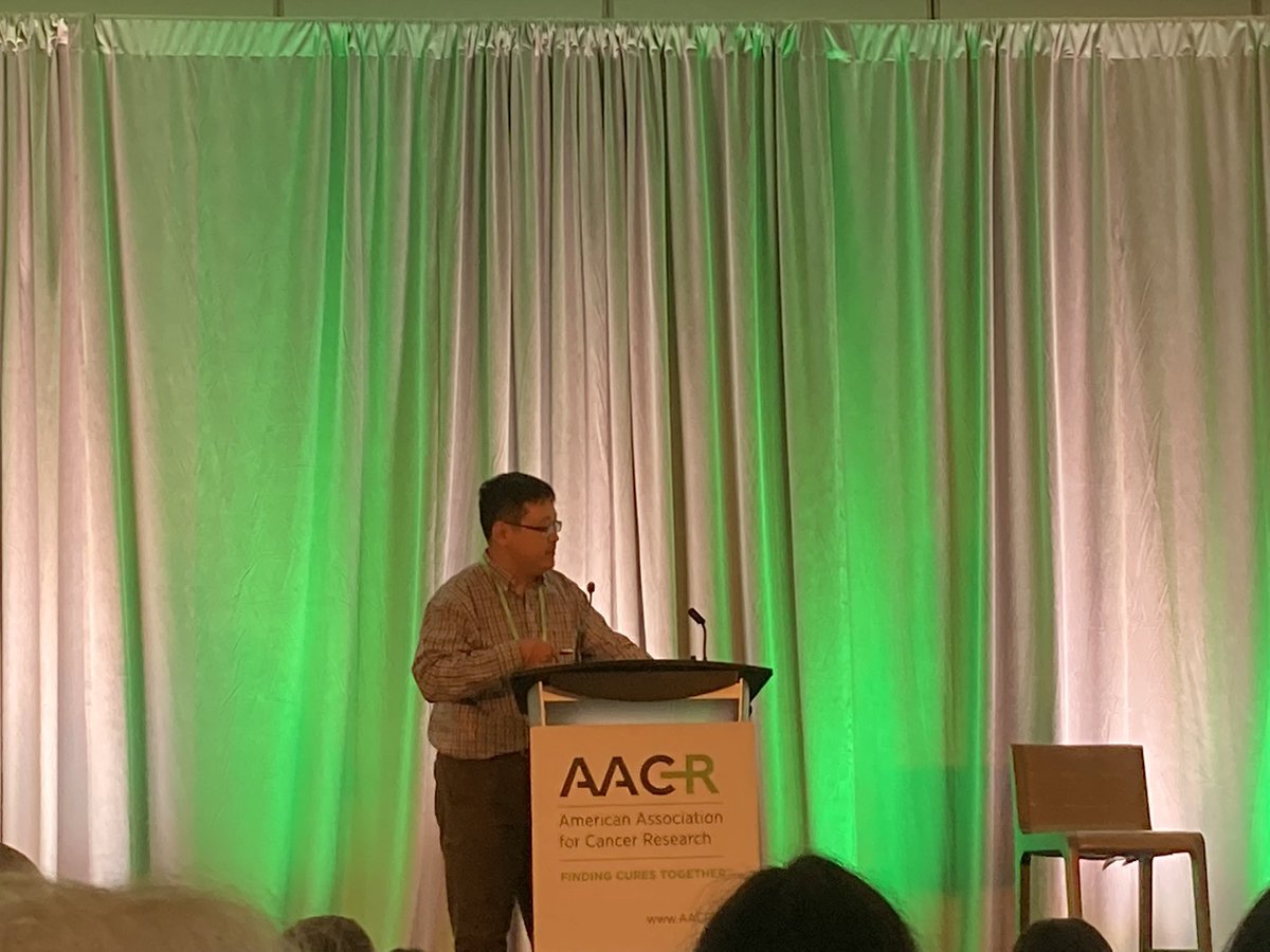 Innov_Medicine's tweet photo. Great talk by Xiaotian Zhang @zxtzhangqian on mutant NPM1 hijacks transcriptional hub to maintain pathogenic gene programs and block differentiation in acute myeloid leukemia at #AACRepigen22 Congrats! https://t.co/7c54Zz74wT