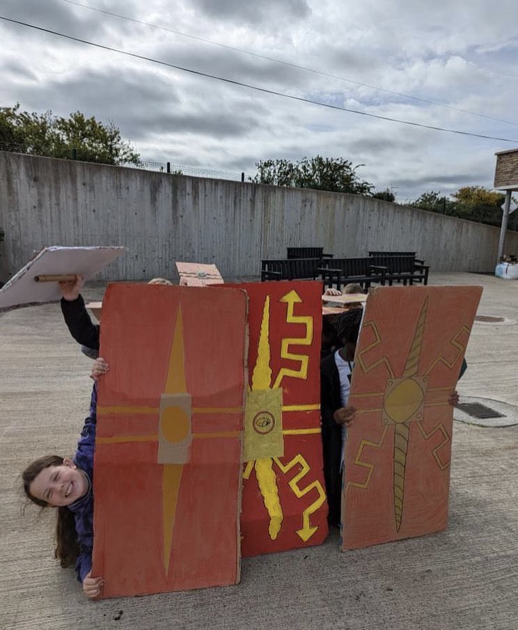 BremoreEducate's tweet photo. Shield making in #history class! 1st year practicing the testudo formation (Tortoise defence) @EducateTogether @BremoreetssHist https://t.co/Nb2F0xepmt