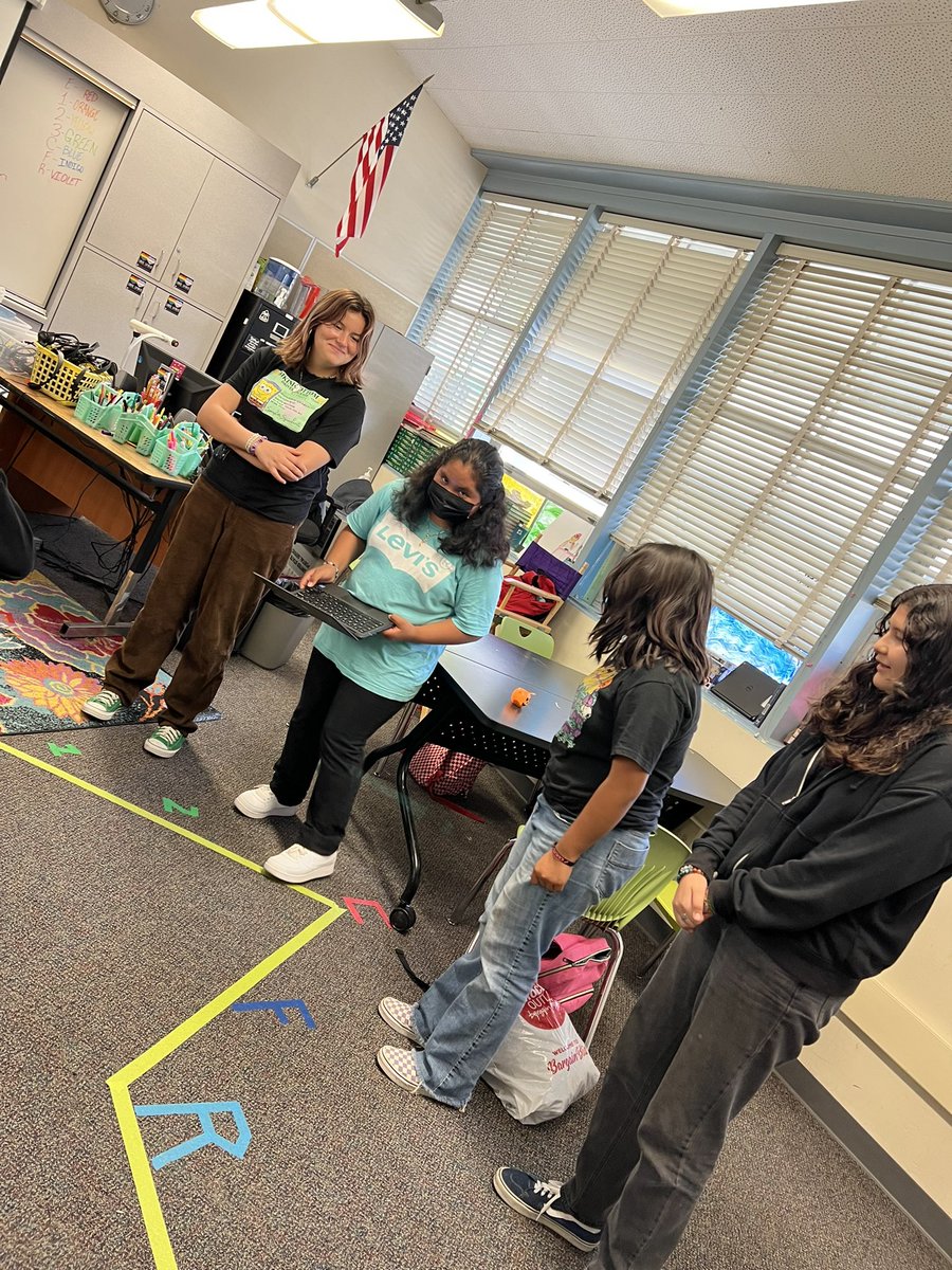 Mastering plot structure becomes a little easier when students collaborate and SEE the format in multiple modes.  <a href="/VIDASHARKS/">VIDA (6-8 Magnet)</a> #WeAreVida
