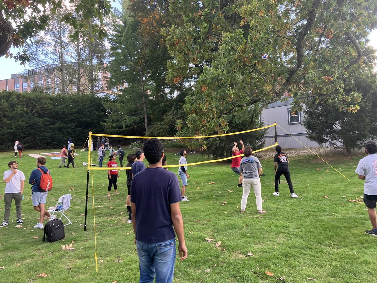 AlexWyglinski's tweet photo. Today’s bridge crossing of new @WPI #grad students followed by a sunny Friday afternoon welcome BBQ was #fantastic! Awesome weather + high spirits + fabulous camaraderie. Welcome to our community! #gograd @wpigradstudies https://t.co/F7djvEIaMl