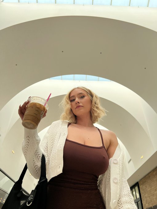 How&rsquo;s the view from down there? https://t.co/4W0klTmVJU