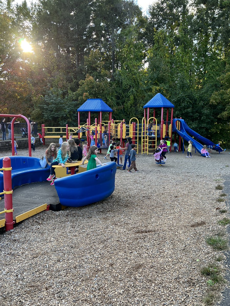 Such a perfect evening for a Playground Playdate! West District kindergarten and First grade students and their families gathered to make connections, meet new friends and learn some strategies for having great conversations at home! #FPSLeadingtheway