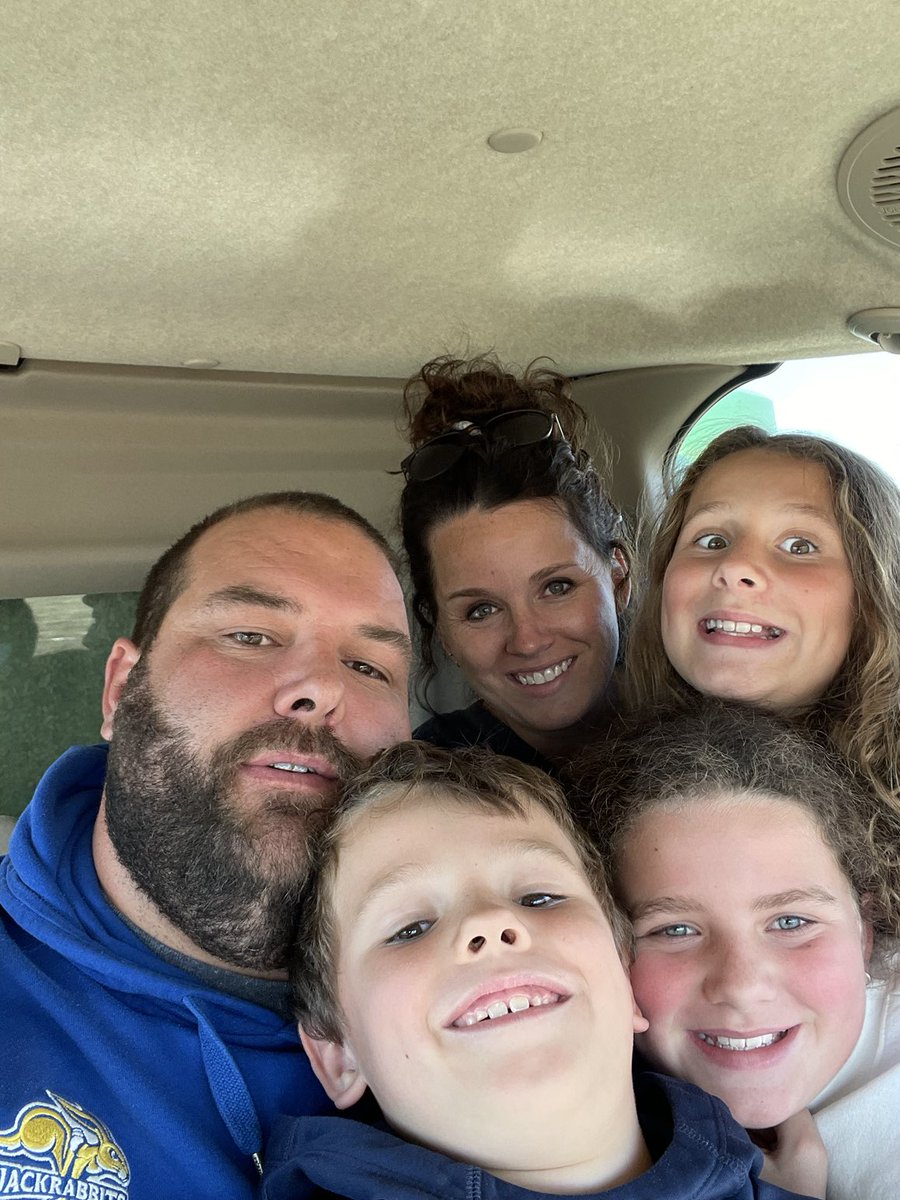 The annual let’s annoy dad in the combine photo!! #serenitynow