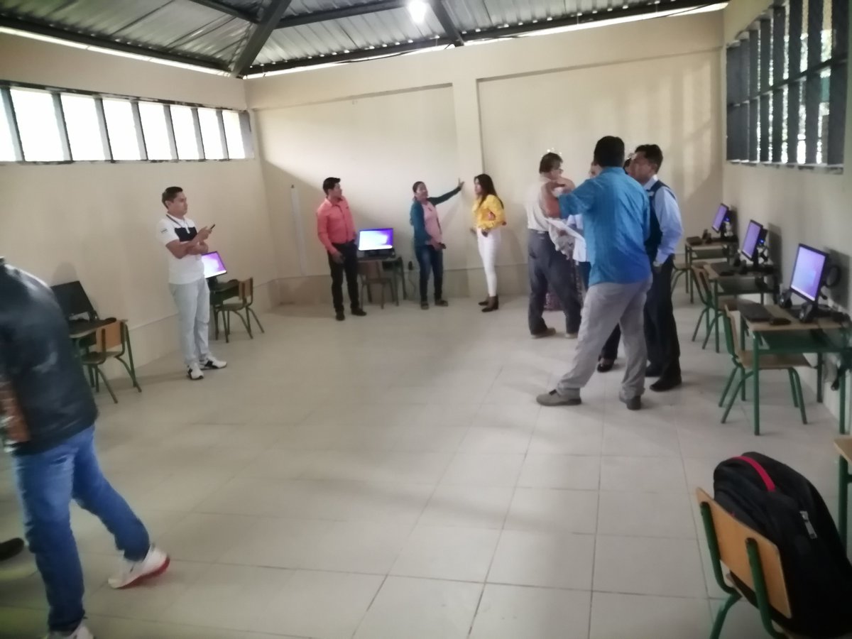 La empresa Cóndor Mine comprometida con la educación, realiza la entrega de un centro de cómputo con 10 computadoras, una impresora y un infocus a la UEIB José Luis Nantipa del distrito 19D02 CCNP-E, como Ministerio de Educación expresamos nuestros agradecimientos
<a href="/camiloaep/">Camilo Espinosa</a>