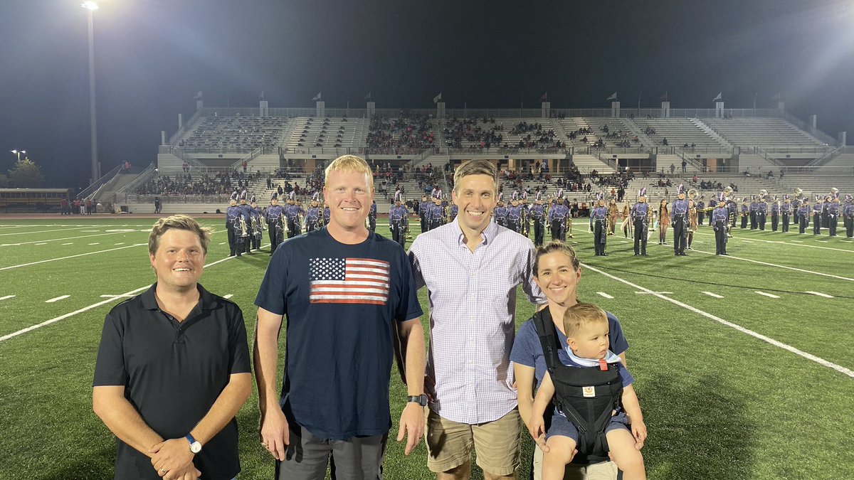 Snell_Elliott's tweet photo. #gameonccisd CLHS c/o 2002 representing on the field at the Homecoming Game. https://t.co/E68sdM15f4