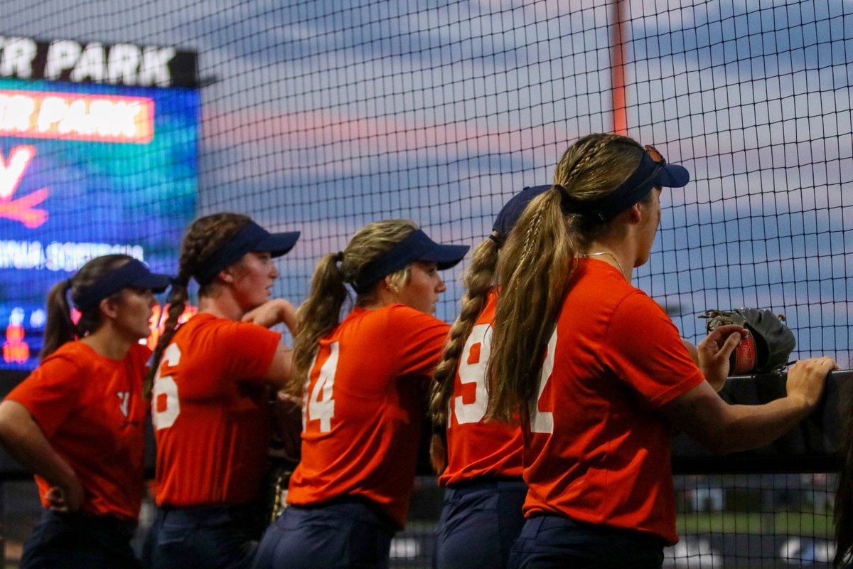 A great day of action at Palmer Park today as our work toward the season continues!

#GoHoos | #OnTheRise | #HoosNext