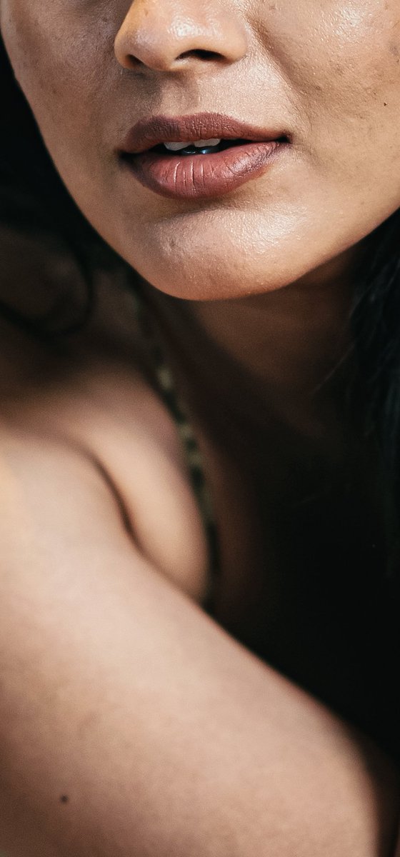 UHQTweets's tweet photo. Guess Who 💋 https://t.co/XhgPq4quIf