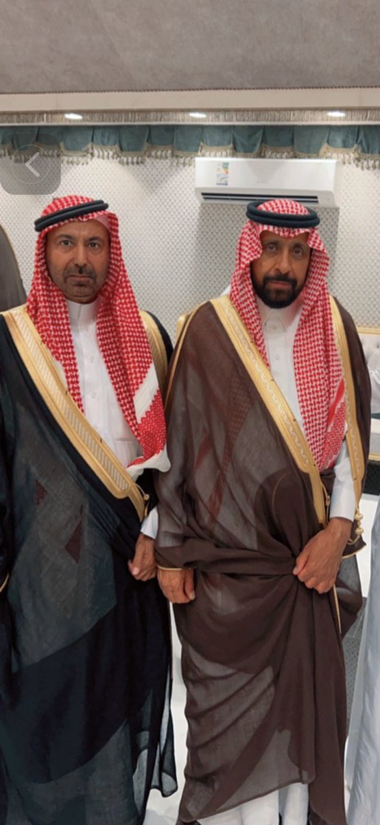 wd_ryfan's tweet photo. مع امير الفوج التاسع والثلاثون مشل بن سالم الطوالة بحفل البروفيسور عبدالله بن ركيب الرمالي باليوم الوطني 92 … https://t.co/uYAGrrZKFs