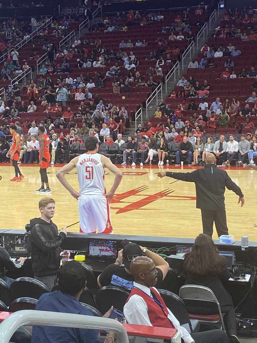 evietoro's tweet photo. All we wanted was a little @BobanMarjanovic @HoustonRockets #houstonrockets 🙌🏽 https://t.co/kzRtRVNJuK