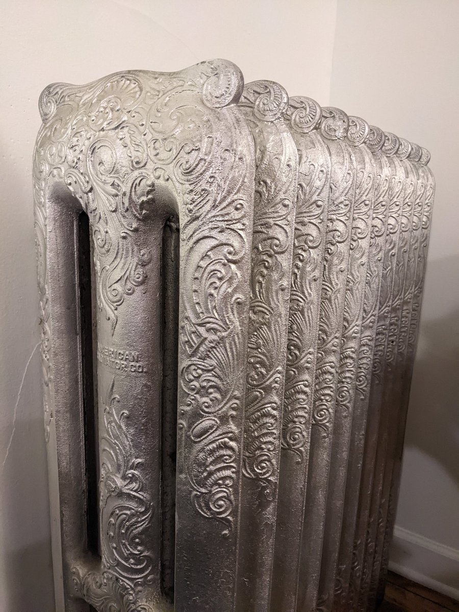 crysb's tweet photo. @Ruth_C_Dalton The ornamentation is pretty badass though. https://t.co/92HgTgKCB2