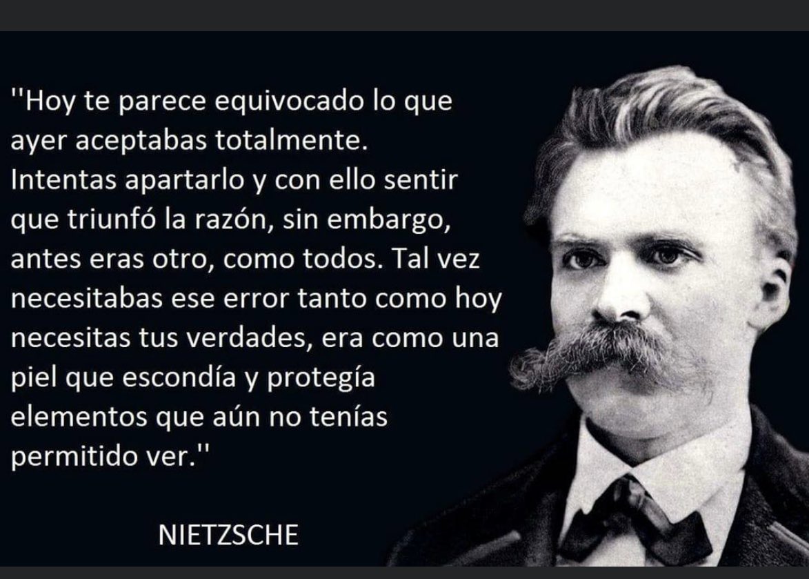 Feliz fin de semana queridos Salvadoreños, q viva el fútbol