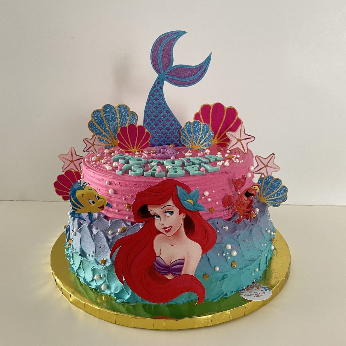 prettyfreckles's tweet photo. Les voy a enseñar unas cositas que ya casi no hago y/o no he publicado de hace tiempo 🎂💕 Gracias siempre 🙏💕 #ilesbakery https://t.co/jPzZcABw1Q