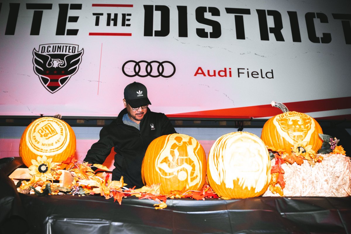 dcunited's tweet photo. 🗣️ #UTDFest is OFFICALLY UNDERWAY at @AudiField! https://t.co/yXrqWP9t1I