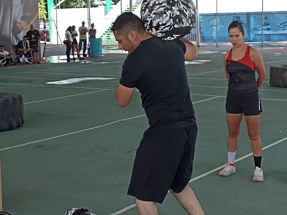 PCJalisco's tweet photo. #OrgulloPC Nuestro compañero Carlos Saavedra, obtuvo el cuarto lugar en CrossFit, en los IX Juegos Latinoamericanos de Policías y Bomberos. 👮‍♂️👨‍🚒

¡FELICIDADES!

#OrgullososDeServir https://t.co/qWr5LaduBA