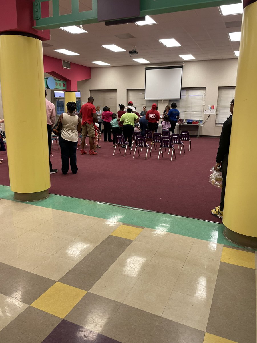ldpteach's tweet photo. Our Title I Literacy Night was a huge success! 
#tpsstrong #bettertogether https://t.co/lUc1QMXGBN