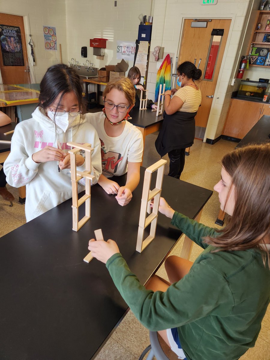 TaraMT3's tweet photo. Practice collaboration in construction with KEVA planks. Highest tower wins. They were completely engaged.  Way to go Ms. Willis!
#cmsgameon https://t.co/JMRRnUJI2v