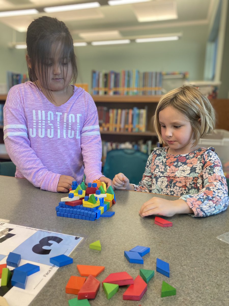 Rodgers_Reads's tweet photo. These kinders rocked their first ThinkLab and trapped their Creepy Crayon with math manipulatives. @tmulvey5 https://t.co/Dfs6iVlWuV