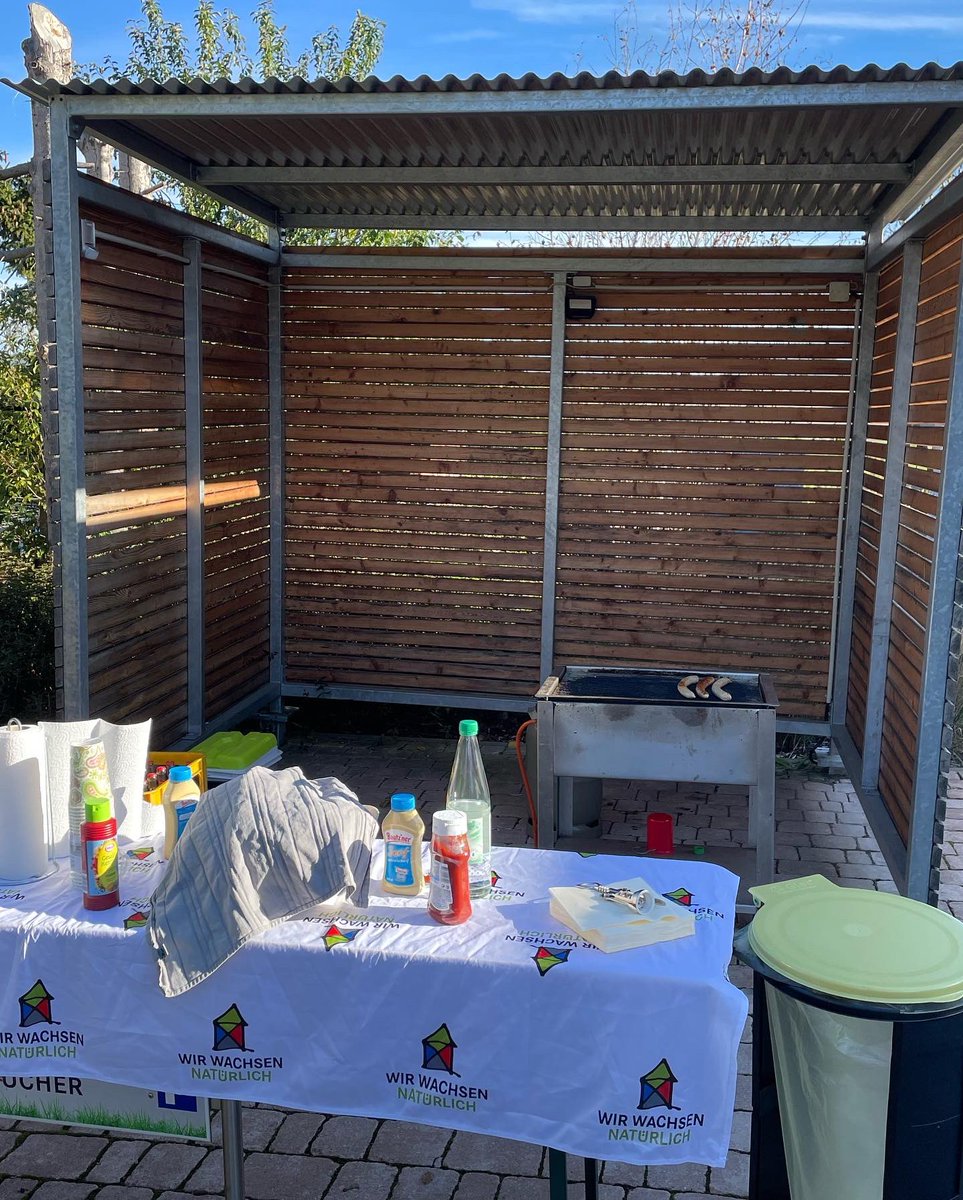 AvB_NEB's tweet photo. Heute habe ich mich kurz entschlossen als Stammzellen Spender registrieren lassen. Bei der Pauly Group. Anhalten, reingegangen, registrieren. Manchmal ist es ganz einfach😀 #neueichenberg #paulygroup #stammzellenspende #Happy #einfachmachen #alexandrafreiinvonbischoffshausen https://t.co/s7DFCPRXJN
