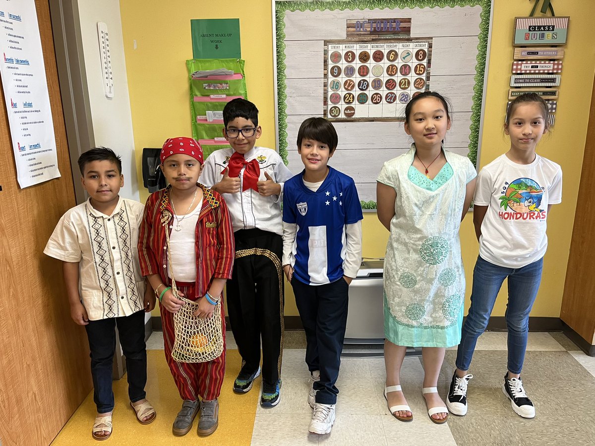 rxprincess01's tweet photo. Neff’s 5th grade Eagles are proud of their heritage.  @Neff_ES  #HispanicHeritageMonth https://t.co/5bkwRiEcwL