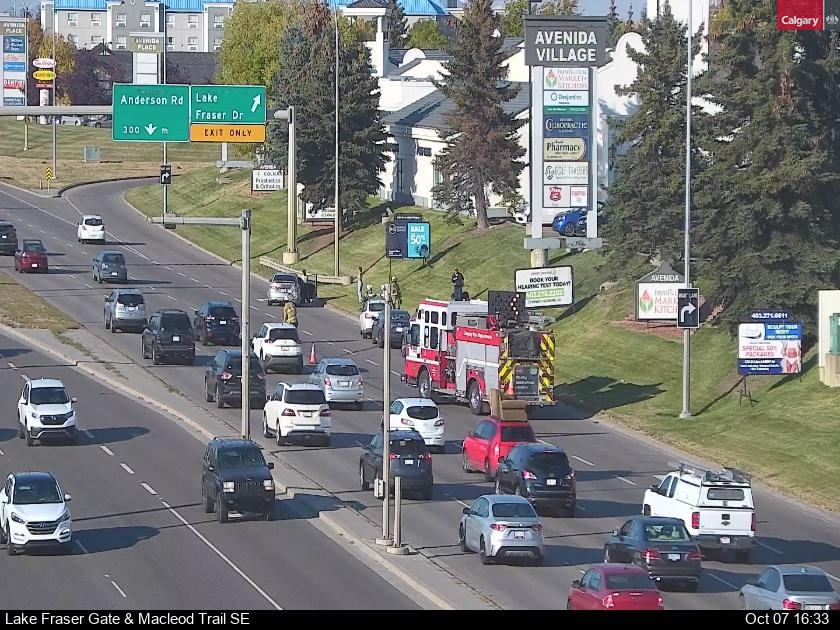 yyctransport's tweet photo. ALERT: Multi-vehicle incident on Macleod Tr and Lake Fraser Dr SE, blocking the NB right lanes.   #yyctraffic #yycroads https://t.co/F4et3A7Pxl