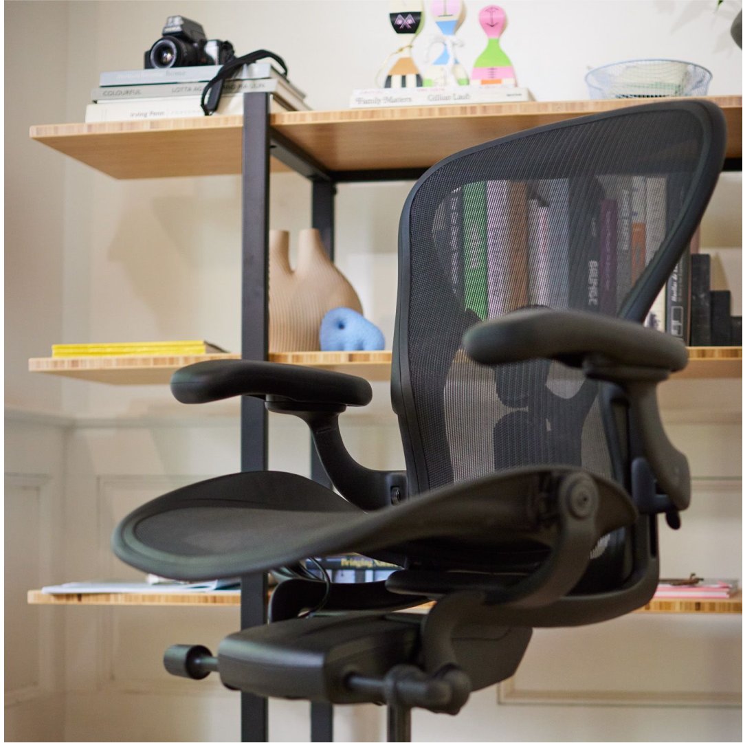 Jarvis Single Monitor Arm – Herman Miller Store