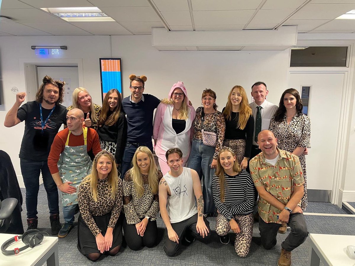 HollyJonesRadio's tweet photo. Another successful @makenoise day raising a huge amount for small charities across the UK ❤️🥰🎉 #MakeSomeNoiseDay @global https://t.co/DjY5q6tj3g