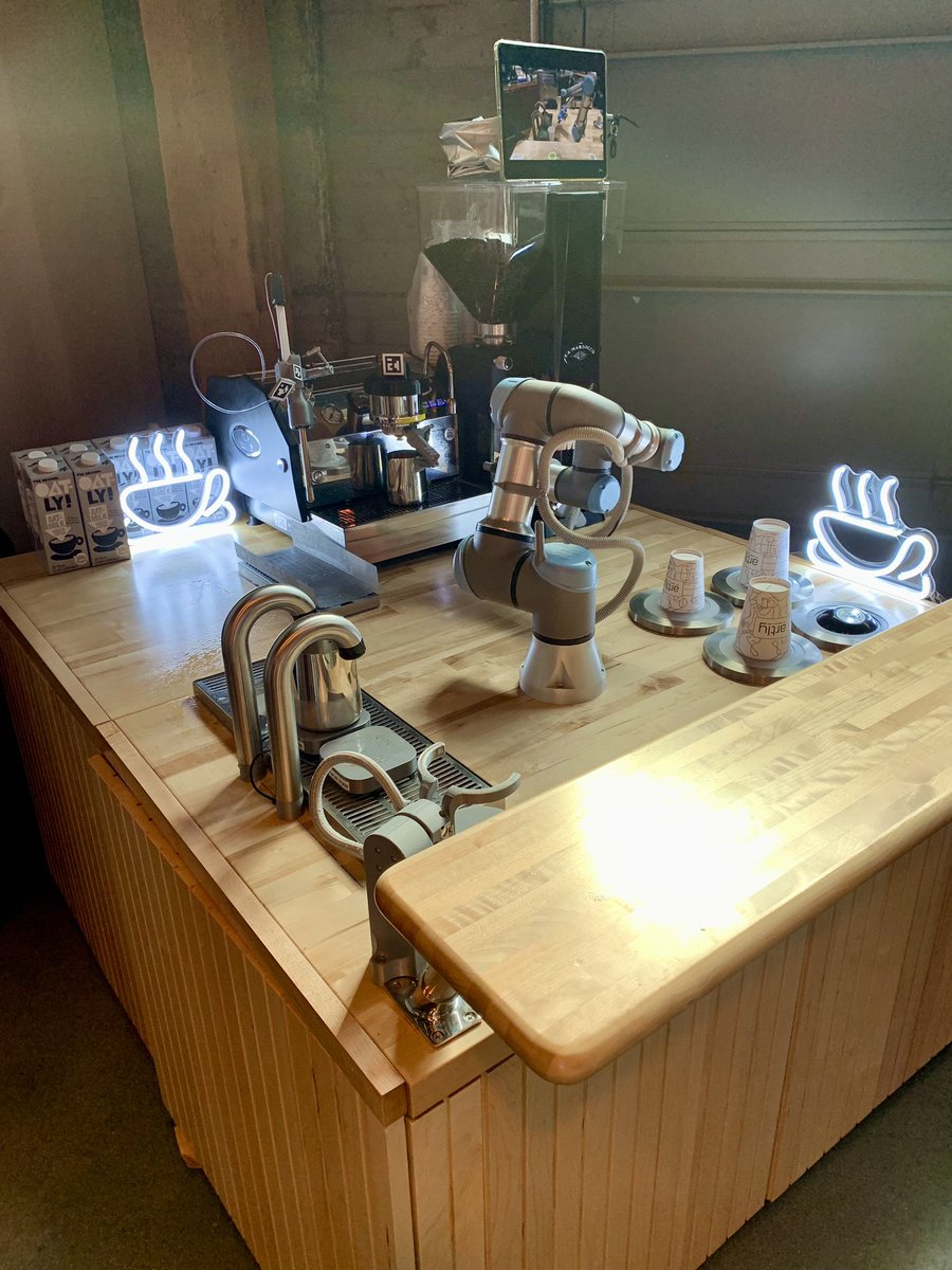 Glad to have been at #2022GWSummit for the annual inside look on Seattle’s tech &amp; innovation, and the view from some of its elected leaders. Tasty robotic barista twist from <a href="/artlycoffee/">Artly</a> too.