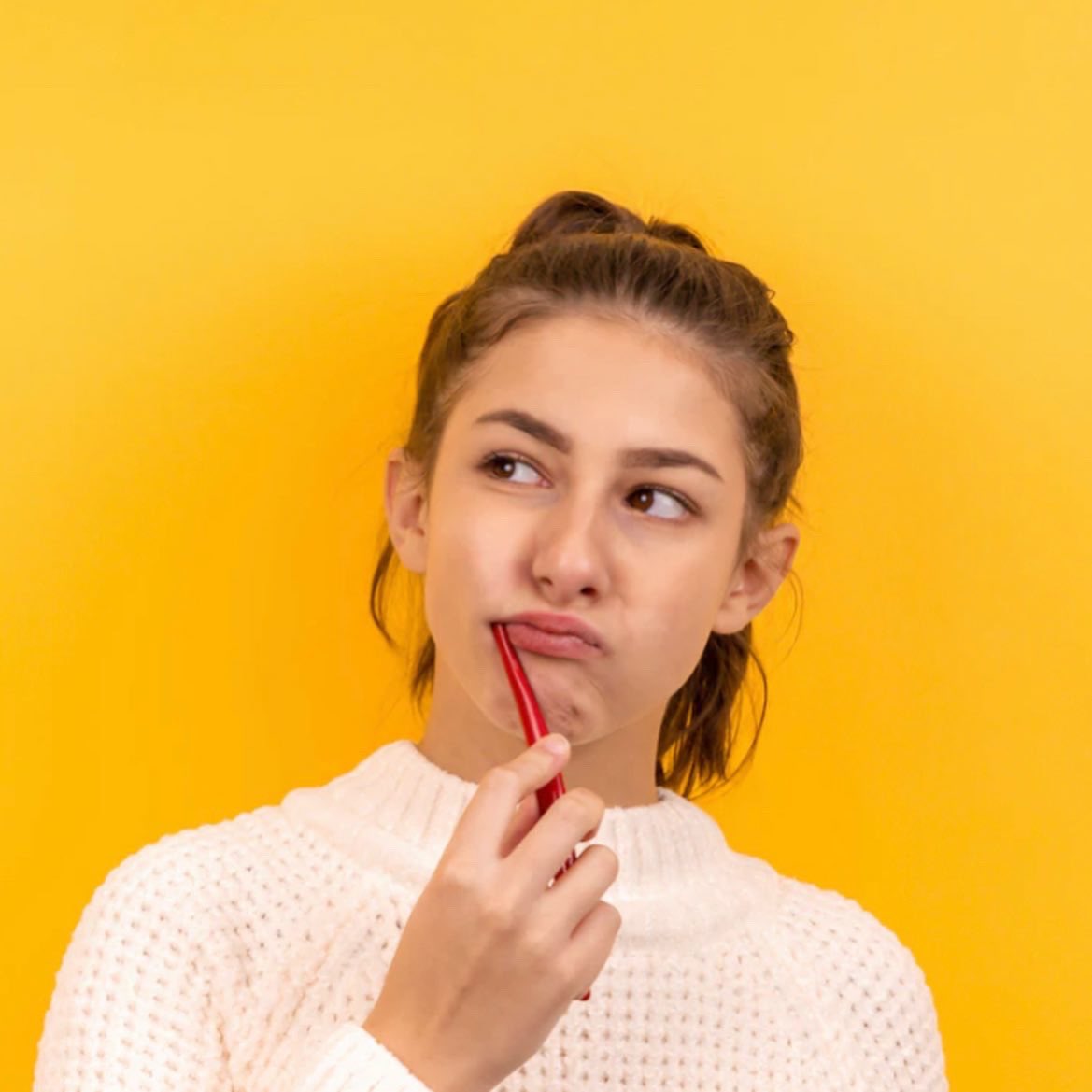 dani_dials's tweet image. Rinsing your toothbrush isn’t always enough! See blog: daniellereneebeauty.com/post/disinfect…

#tipoftheday #beautytips #skintips #selfcaretips