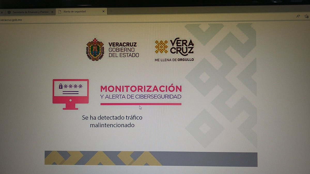 FamousEny's tweet photo. @GobiernoVer Hoy quise presentar mi declaración de ISN y me sale esta pantalla... A qué otra liga puedo entrar? https://t.co/C1D9SRKh4Y