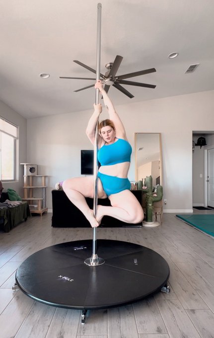 🤑 https://t.co/Abjty0UPGd