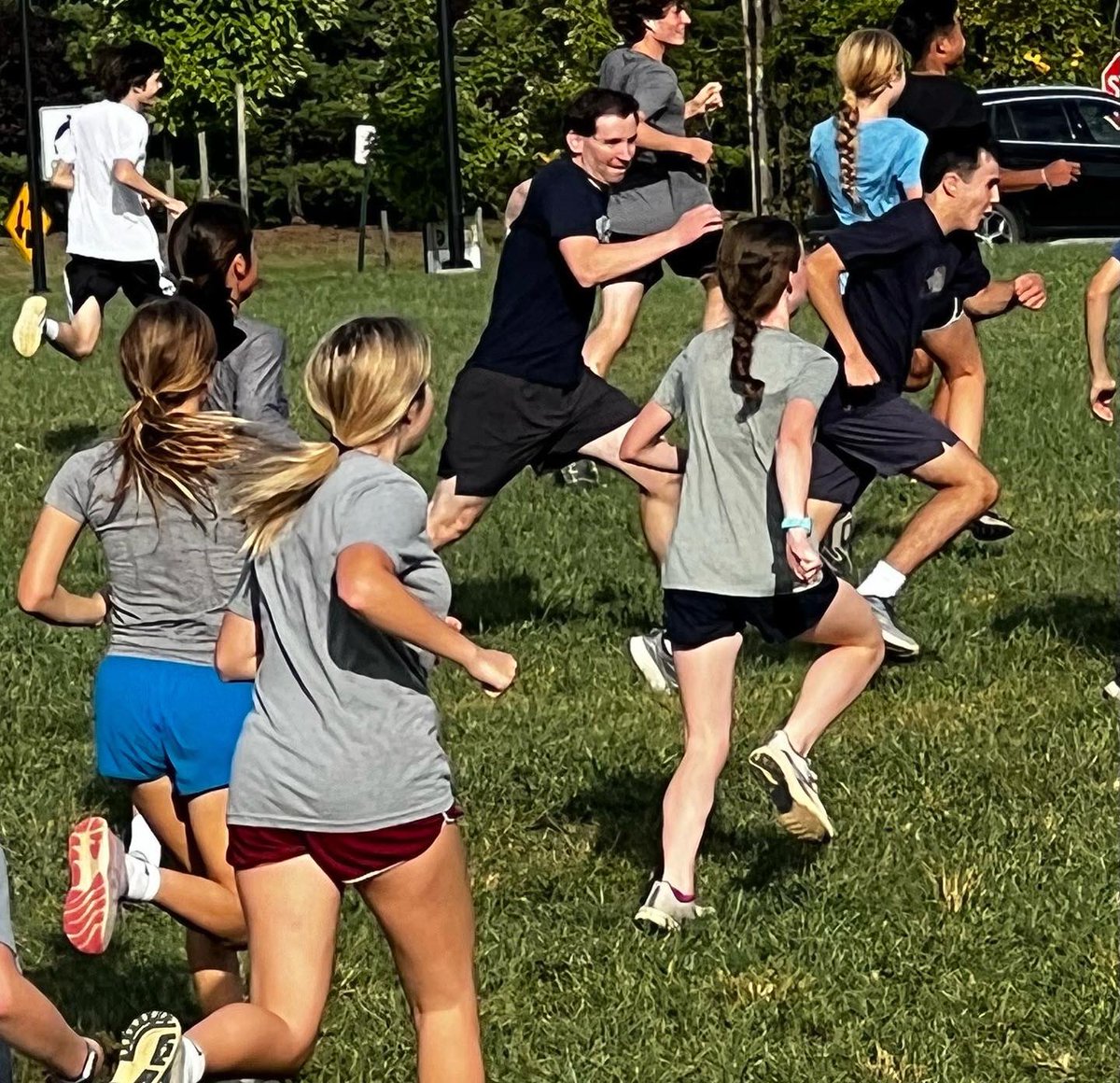 Yesterday we finished up a hard week of training with a little fun in the sun - sharks and minnows #PVIPantherXC style! 🖤💛🐾🏃‍♀️🏃🏻🦈🐟☀️ #TeamPVI #WorkHardPlayHard #vitamindtherapy