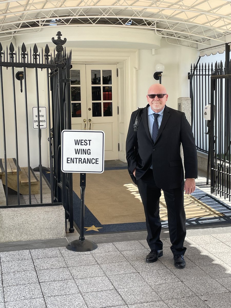 WSCarpenters's tweet image. Wrapping up a constructive day of significant discussions, dedicated to supporting our communities. Families are set to benefit from commitments to investments in infrastructure, mental health resources &amp;amp; affordable prescription drugs.
#CommunitiesInAction #BuildingABetterNevada