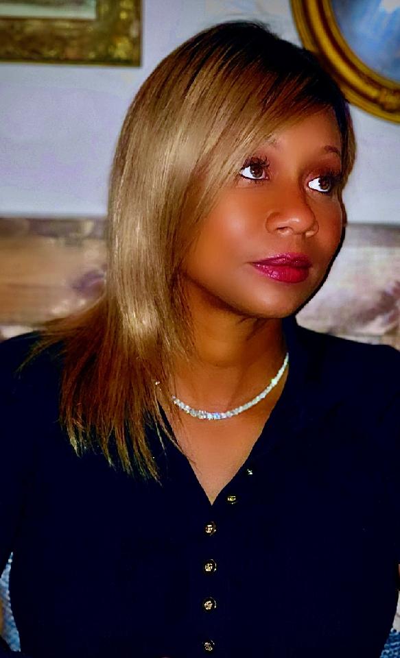 She's an accomplished lawyer from a DC law school.  She runs her own firm. She is really pretty. But this look, this look right here means she's about to let some poor sap know she is from Baltimore.  There is no stopping it.  I can only hope contain it. And even that is unlikely