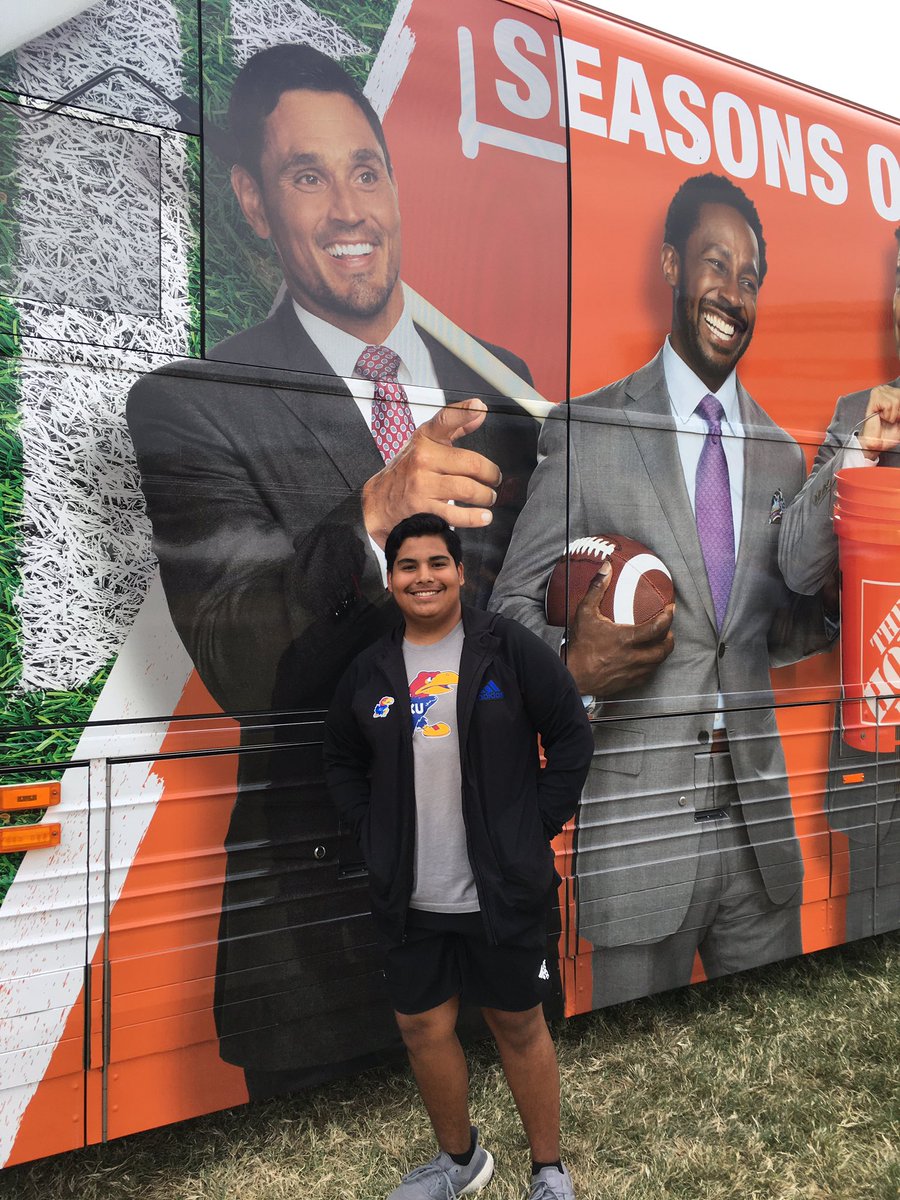 It’s time to football…