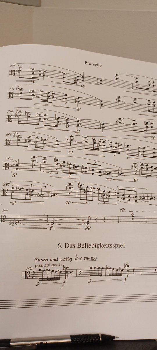 violaritzy's tweet photo. Pain https://t.co/B1j1fBH25i