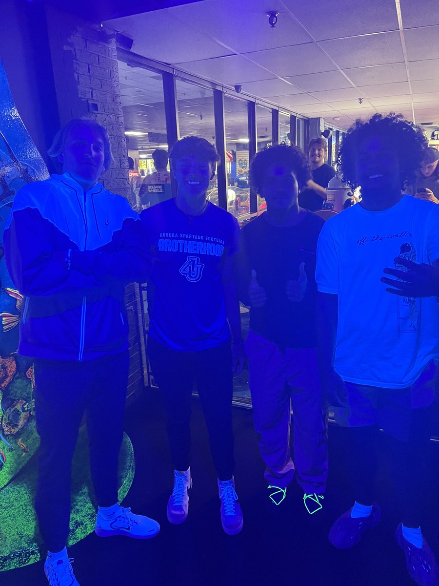 AU_SpartanFB's tweet photo. Great time this afternoon celebrations a successful Bye Week with some Bowling and Mini Golf! @funwaybataviail https://t.co/gcqSGsxW0P